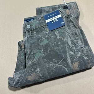 upper Crombie and Fitch athletic loose camo pants. 30 30
